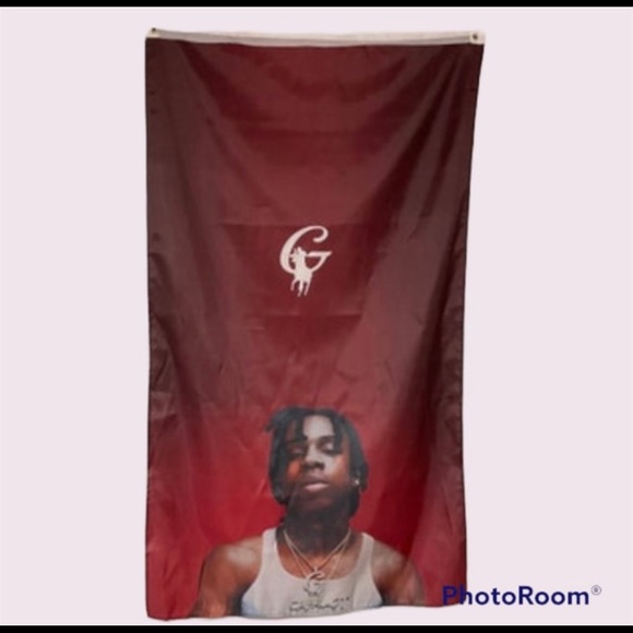 Polo g tapestry shop